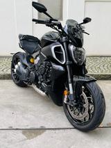 Ducati Diavel V4 aus 1.Hand - DUCATI VON 126 BIS 250 CCM