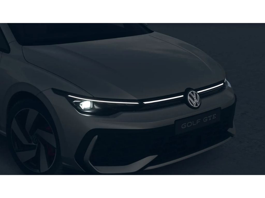 Golf GTE 1.5l eHybrid DSG Navi AhK Panodach Navi