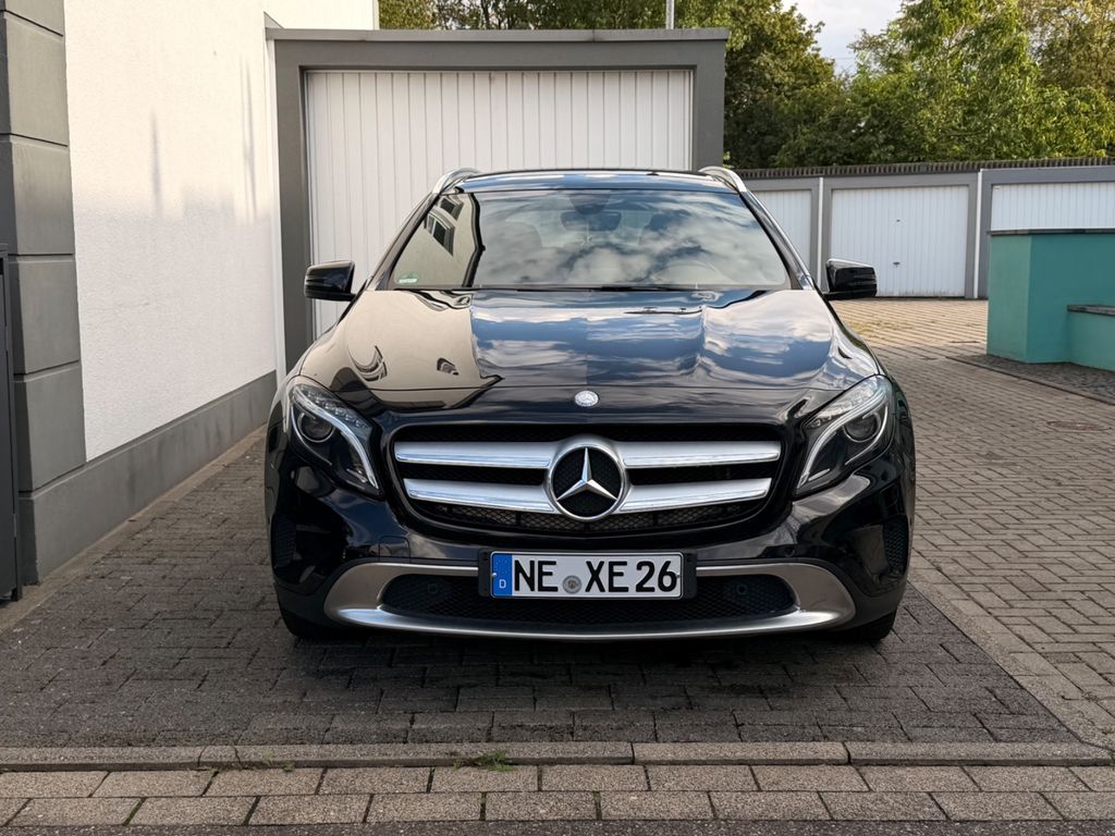 Image of Mercedes-Benz GLA 200