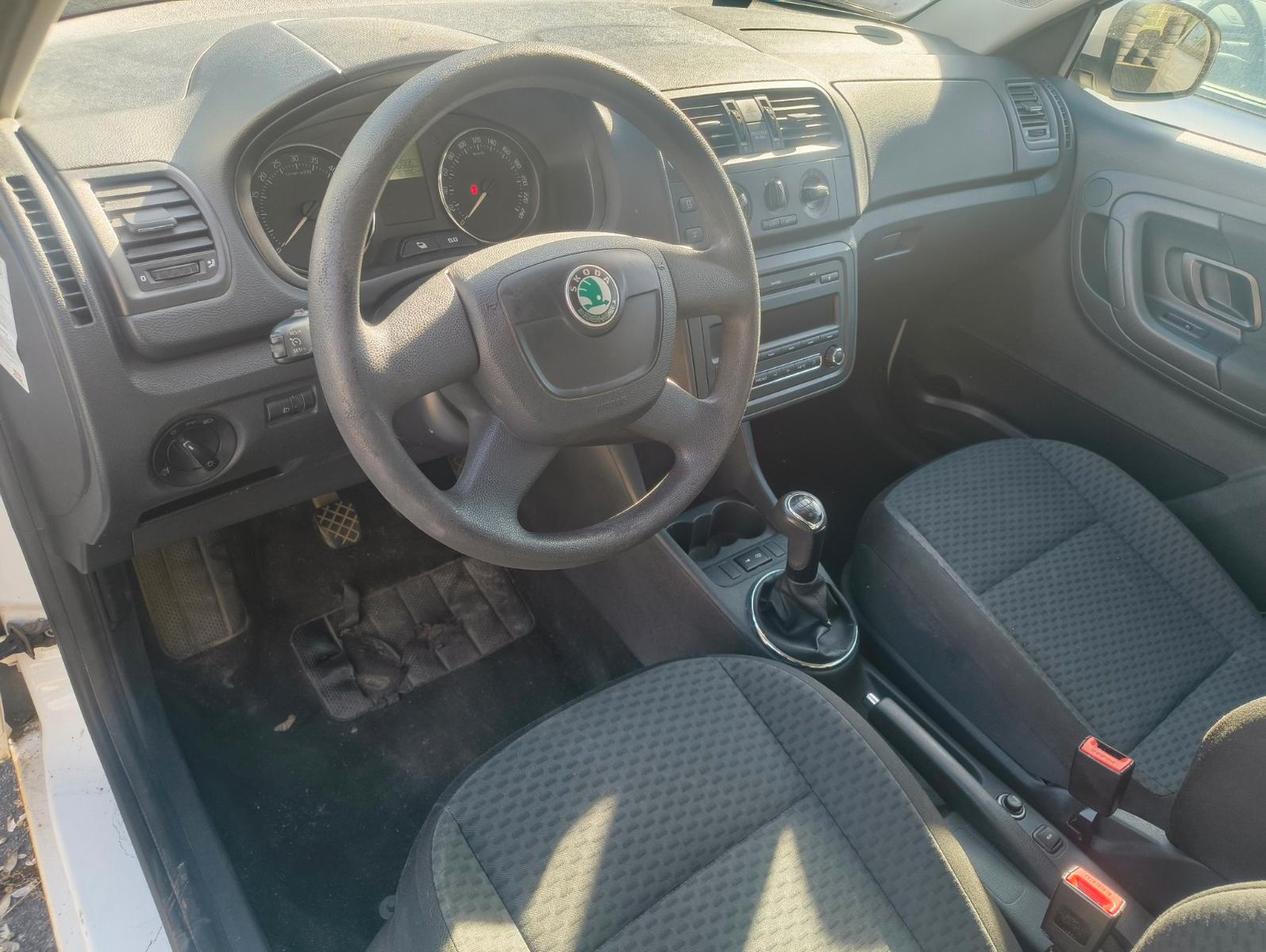 Skoda Fabia 2012 — photo 7
