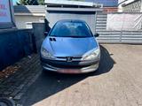 Peugeot 206 - gebrauchte Peugeot 206 aus dem Jahr 2000