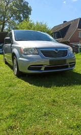 Lancia Voyager 2.8, Automatisch mit TÜV.2027 - Lancia Voyager von privat