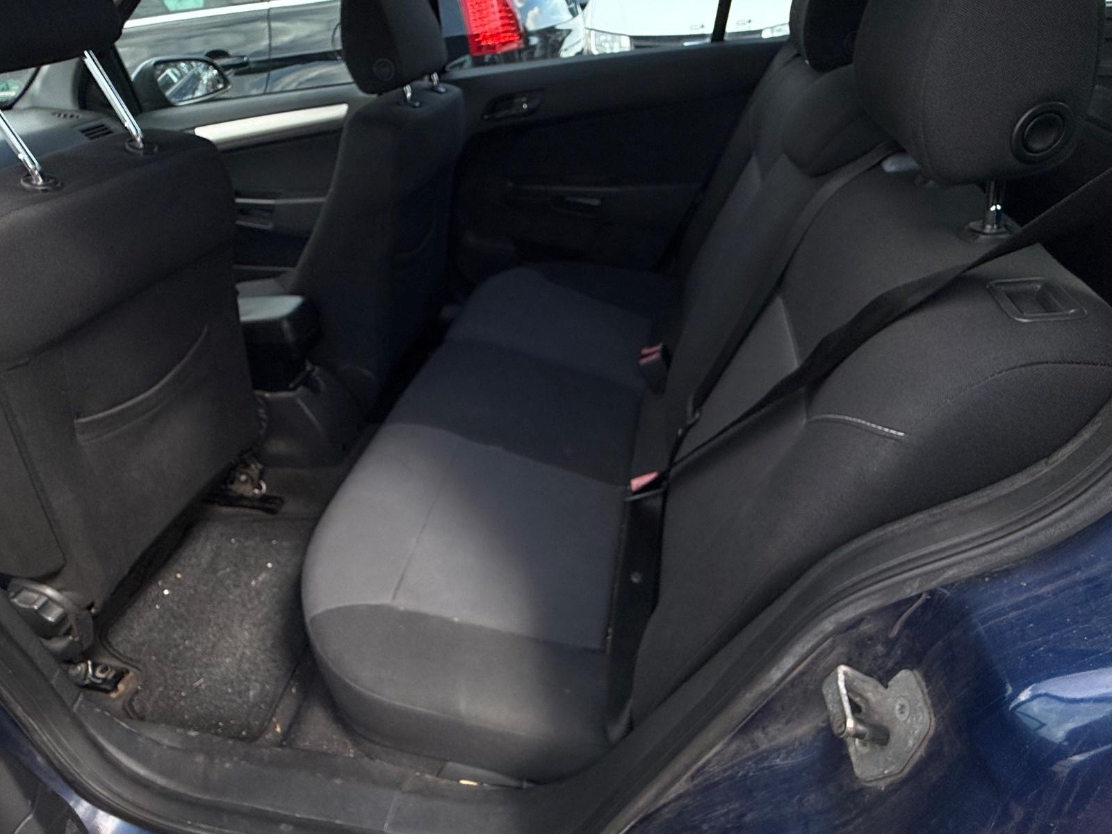 Opel Astra 2008 — photo 6