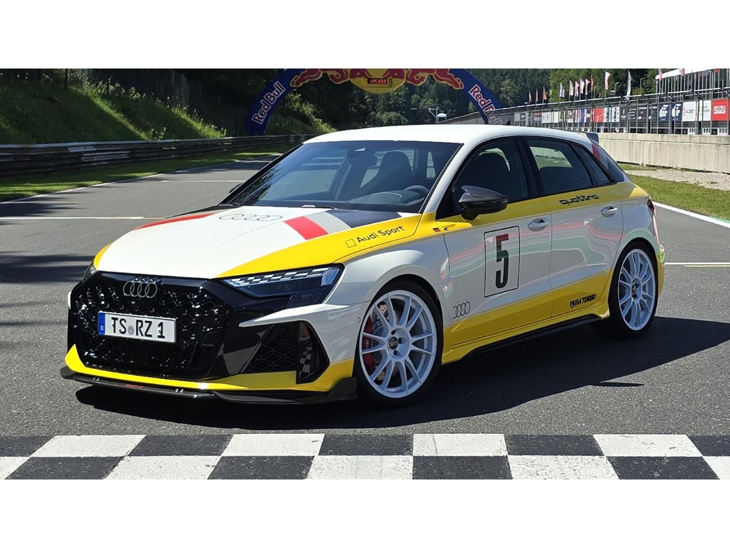 Audi RS3 Sportback 2,5 TFSI qu Heritage Edition, 1of3