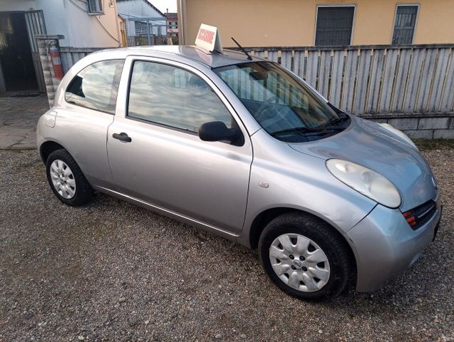 Nissan Micra 1.0 16V 3 porte Visia