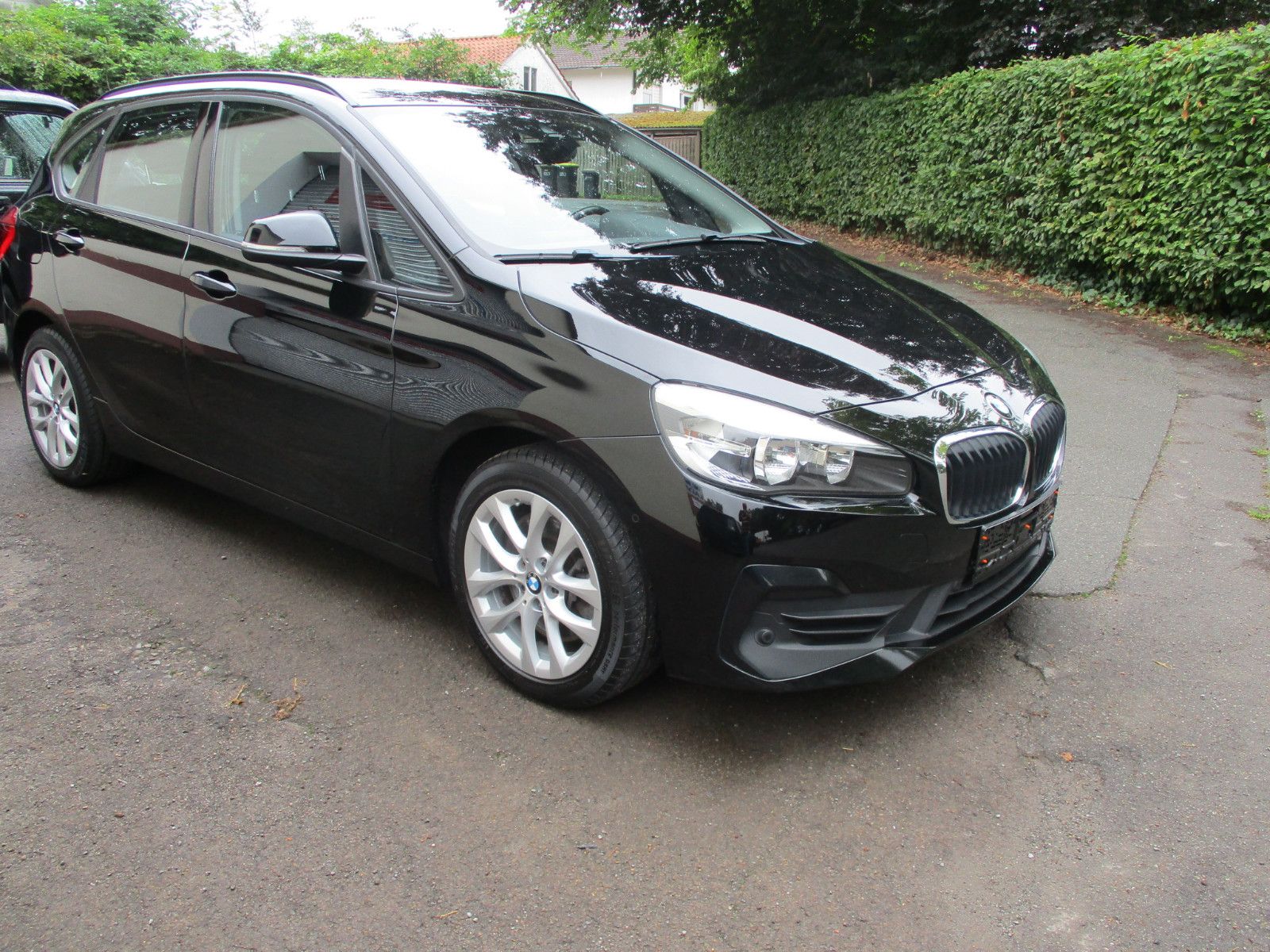 BMW 225xe Tourer Advantage + Navi etc.