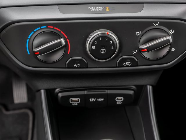 Hyundai Bayon 1.0 Select 2WD Kamera Navi Spurhalteassi.
