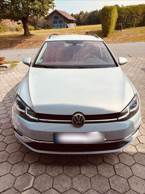 Image of Volkswagen Golf