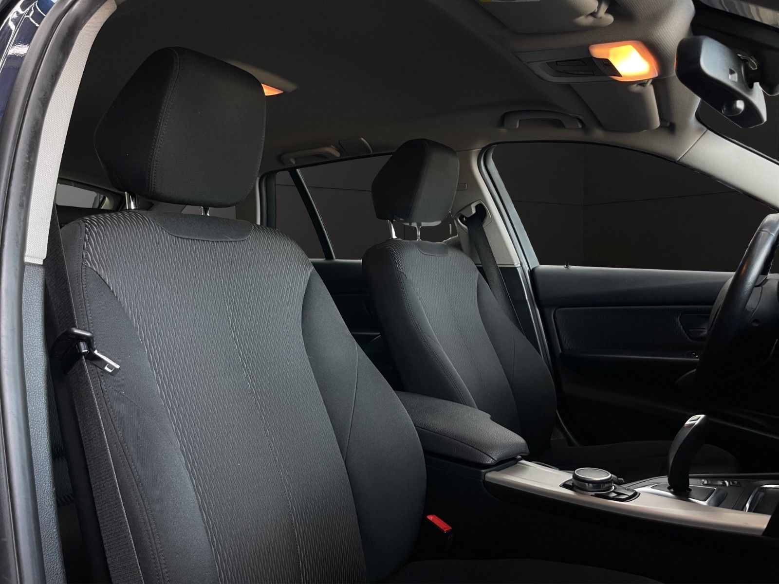Fahrzeugabbildung BMW 316d Touring*Navi*Kamera*ACC*Sitzheizung*