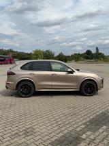 Porsche Cayenne 1. Hand Lückenlos Porsche schekheft - Porsche: Beige