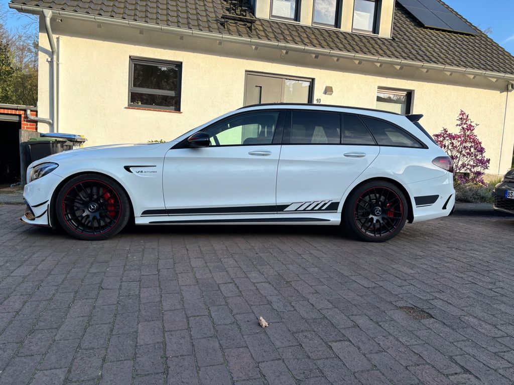 Mercedes-Benz C 63 AMG