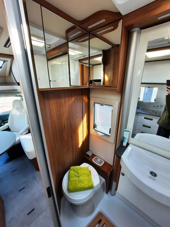 Fahrzeugabbildung Laika Ecovip L 3019 Titanio Verfüg./Sparen Sie 4.174,-