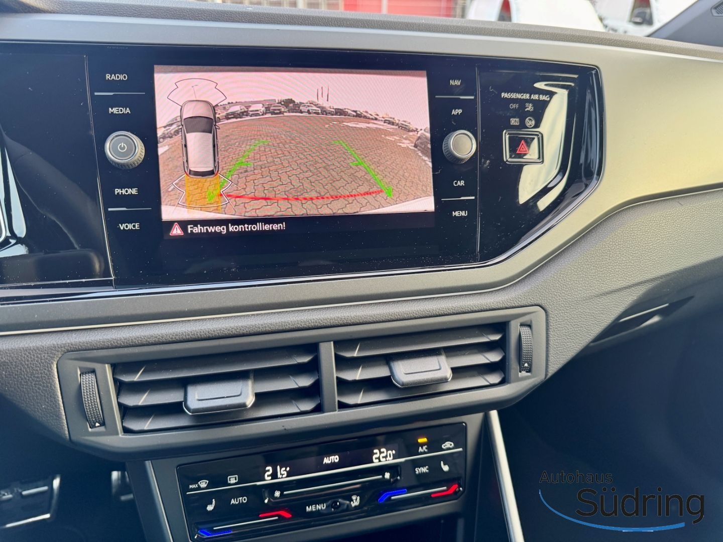 Polo 1,0 TSI DSG R-Line ACC AppConnect Rückfk.