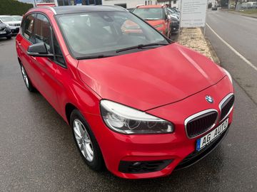 BMW 220 Active Tourer - 9