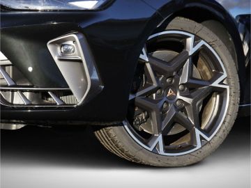 Cupra Leon ST VZ 2.0 TSI  4Drive DSG AHK Kamera Voll L