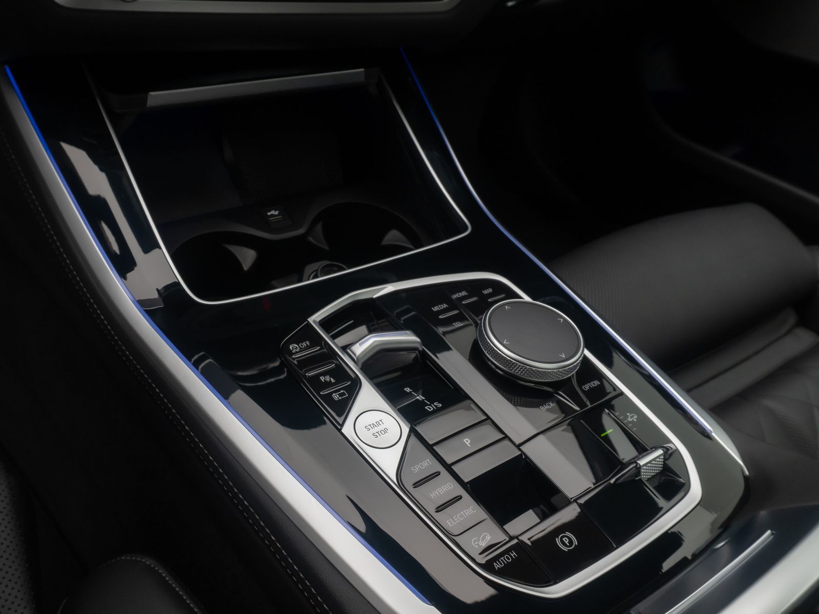 Fahrzeugabbildung BMW X5 xD50e M Sport 360&deg;H/K Panorama AHK DAB 22Zoll