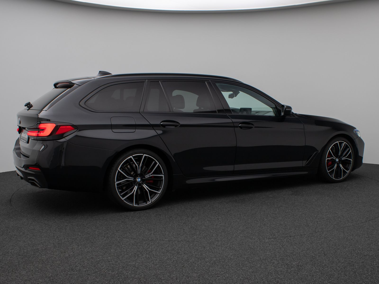 Fahrzeugabbildung BMW 540d xD M Sport Panorama Kamera Laser TV HUD H/K
