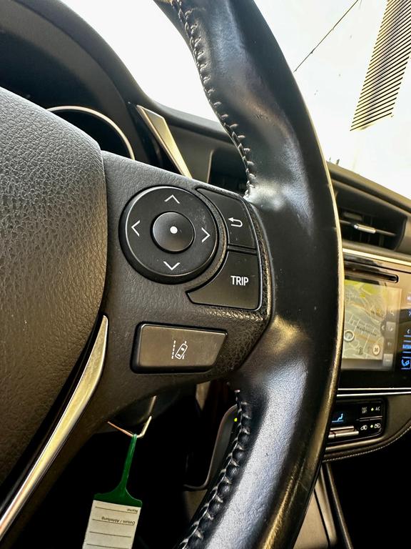 Toyota Auris Touring Sports