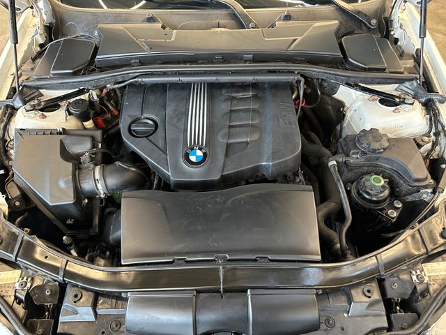 MYAUTOCENTER – Gebraucht- und Jahreswagen mit Werkstattservice in Pfaffenhofen BMW 3 Touring 320d *Klima*Automatik*Sitzheizung*
