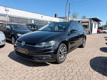 Volkswagen Golf - 1