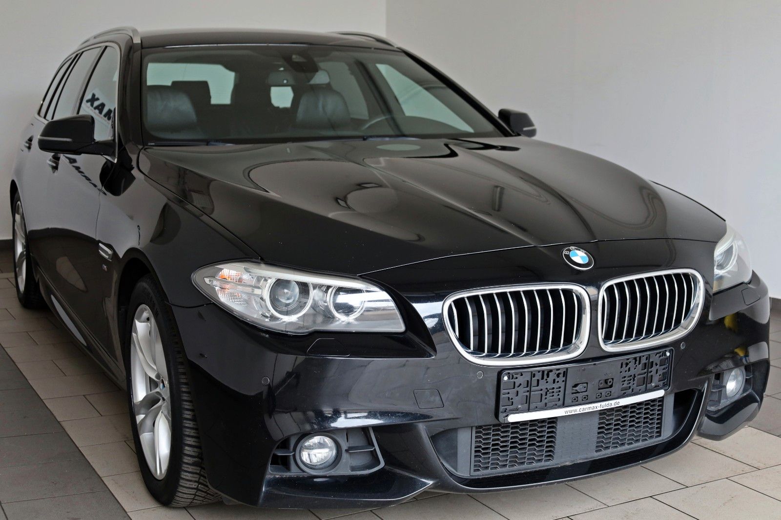 Fahrzeugabbildung BMW 530d Touring M Sport Leder,Navi,Xenon,ACC,SH,PDC