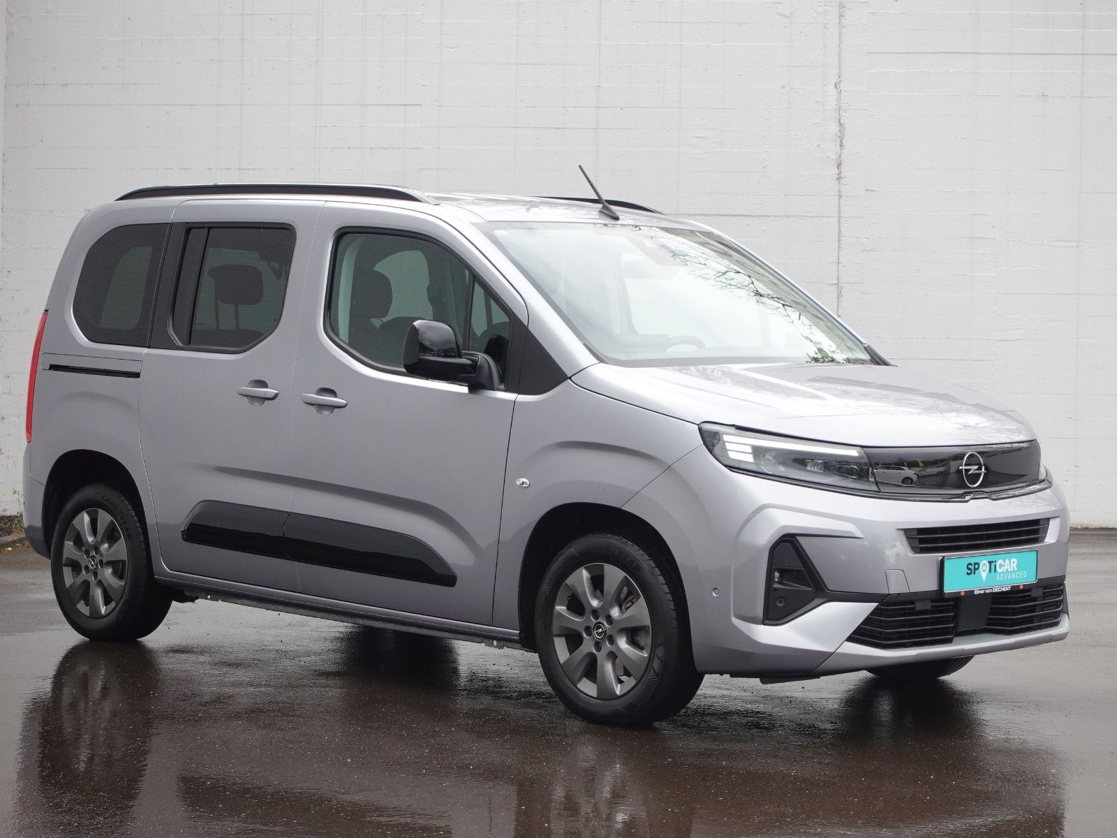 Fahrzeugabbildung Opel Combo Life 1.5 Diesel Automatik PDC,Kamera,Navi