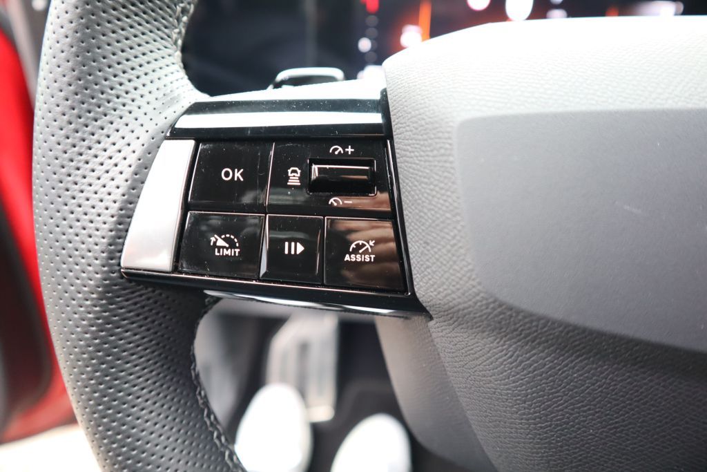 Fahrzeugabbildung Opel Astra ST GS 1.2 Turbo Aut.+Navi+Keyless+LED