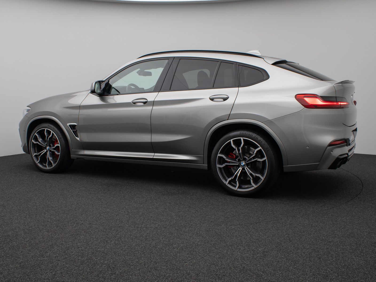 Fahrzeugabbildung BMW X4 M Panorama 360°HUD H/K TV DispKey