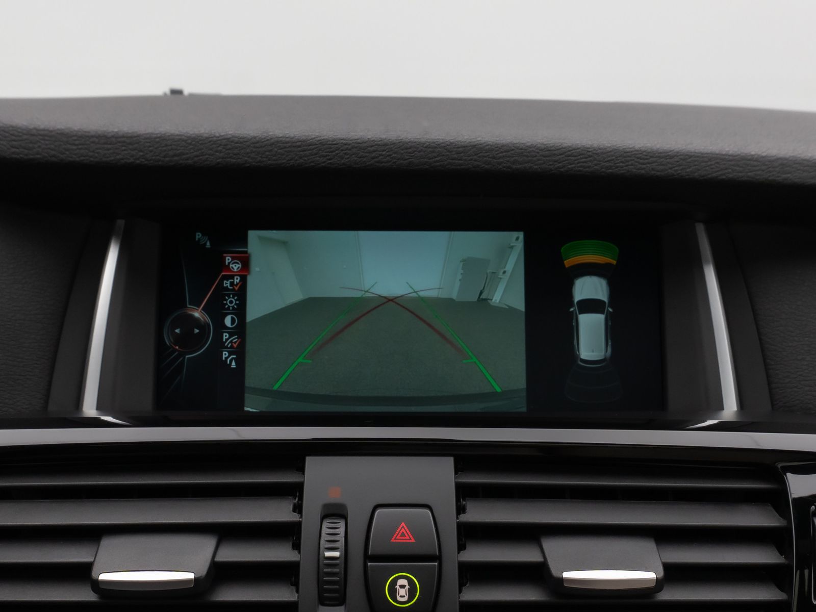 Fahrzeugabbildung BMW X3 xD35d M Sport Panorama Kamera HUD HiFi Komfor