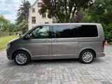 Volkswagen T6 Multivan - Volkswagen T6 Multivan mit Diesel-Antrieb: Beige, Alcantara