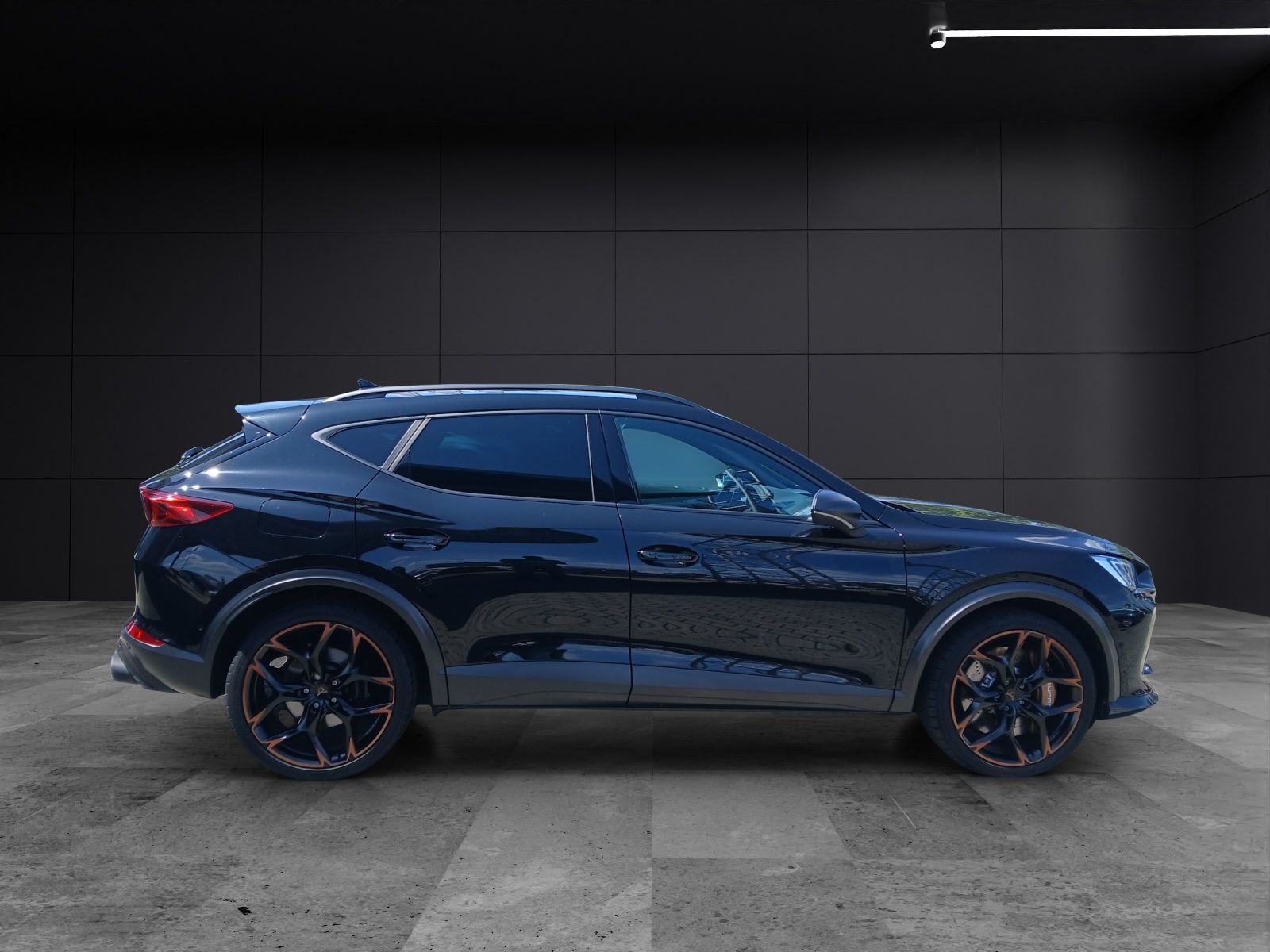 Fahrzeugabbildung CUPRA Formentor VZ5 Matrix GRAIL-Sportauspuff AID ACC