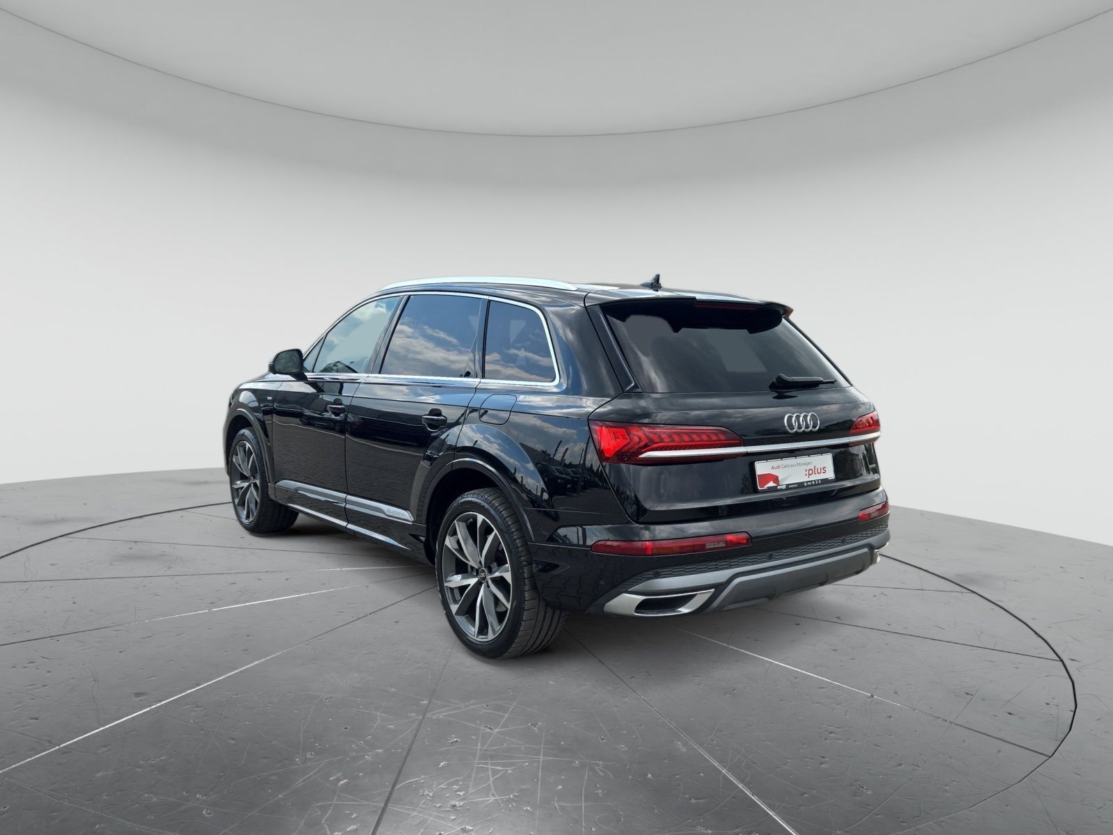 Audi Q7 S line 55 TFSI e LUFT AHK B&O HUD PANO 21 36 foto 3