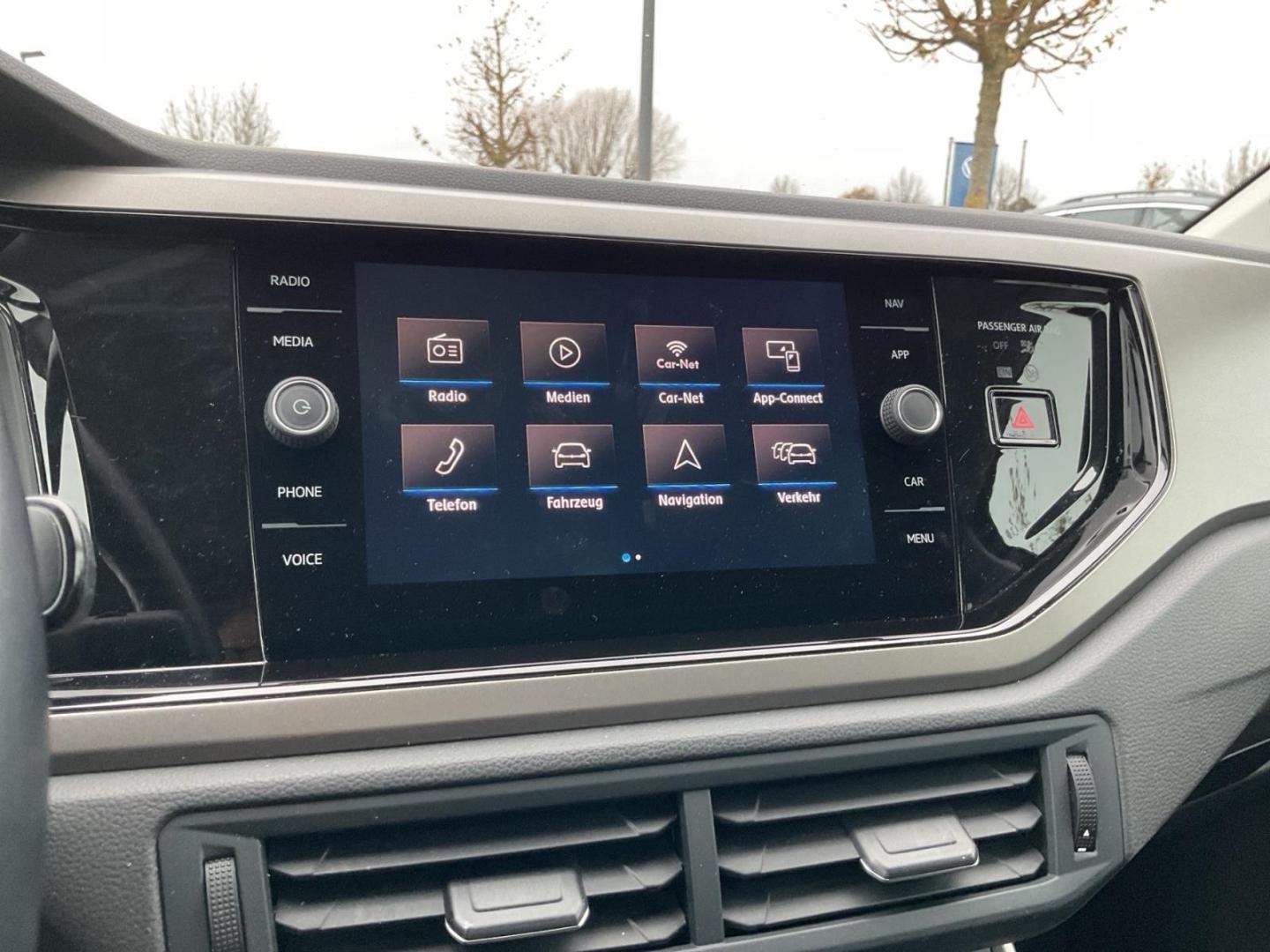 Volkswagen Polo Comfortline 1.0 TSI Navi Apple CarPlay, миниатюра 30
