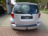 Toyota Verso-S Life - silberne Toyota Verso-S