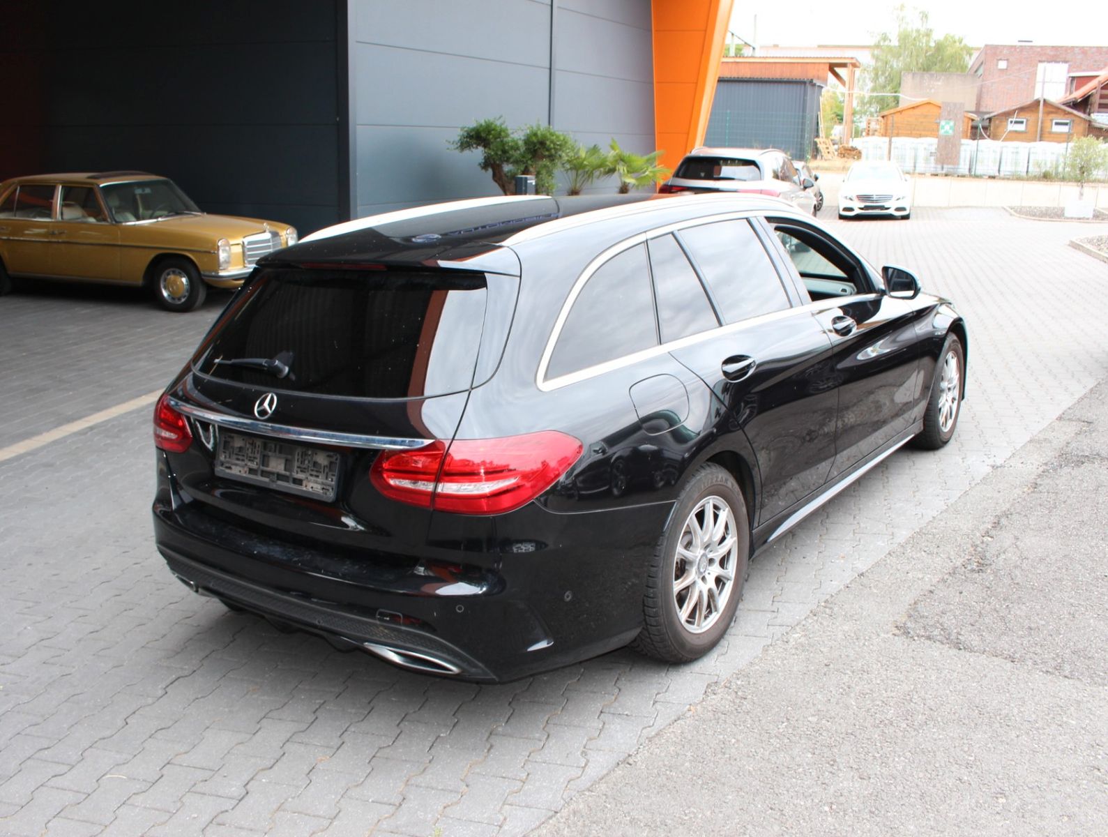 Fahrzeugabbildung Mercedes-Benz C 200 d T AMG Line Distronic+LED+Navi+Totwinkel