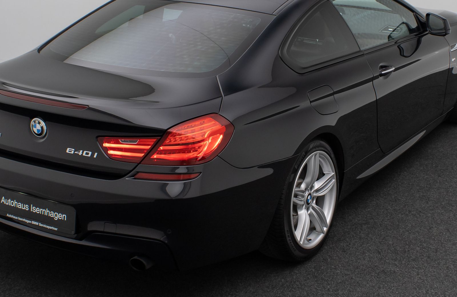 Fahrzeugabbildung BMW 640i xD Coupé M Sport H/K Kamera HUD SoftCl 19"