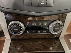 MERCEDES-BENZ C 180 K / 88.tKM / GARANTIE/ RENTNER/ AUTOMATIK MERCEDES-BENZ C 180 K / 88.tKM / GARANTIE/ RENTNER/ AUTOMATIK