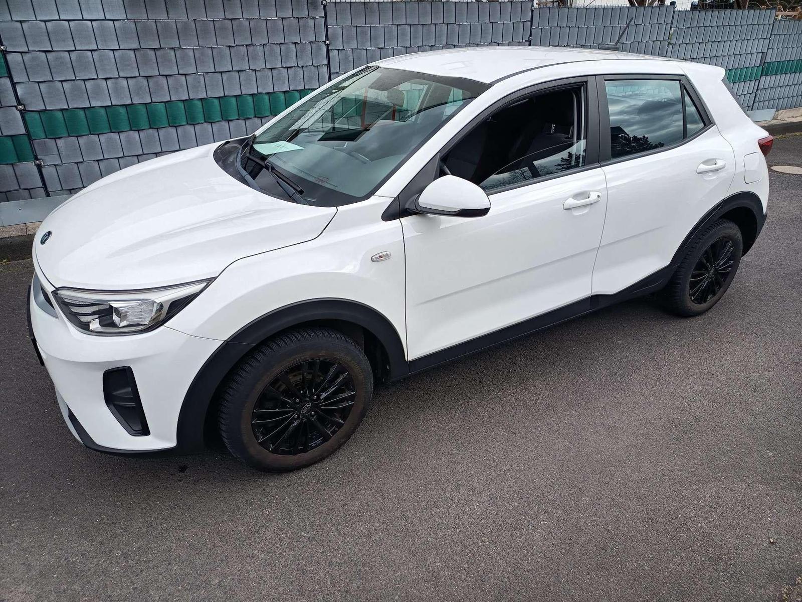 Kia Stonic 1.2 Edition 7 Scheckheft gepflegt