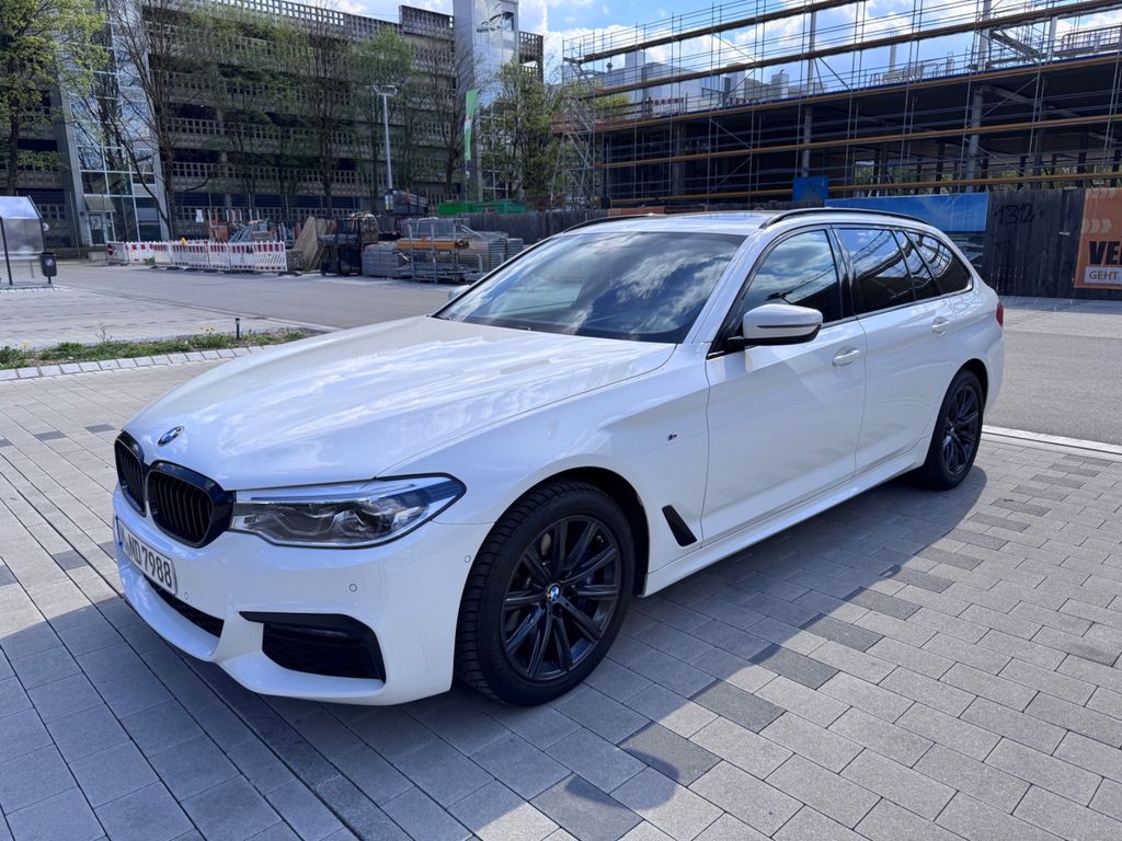 Image of BMW 540