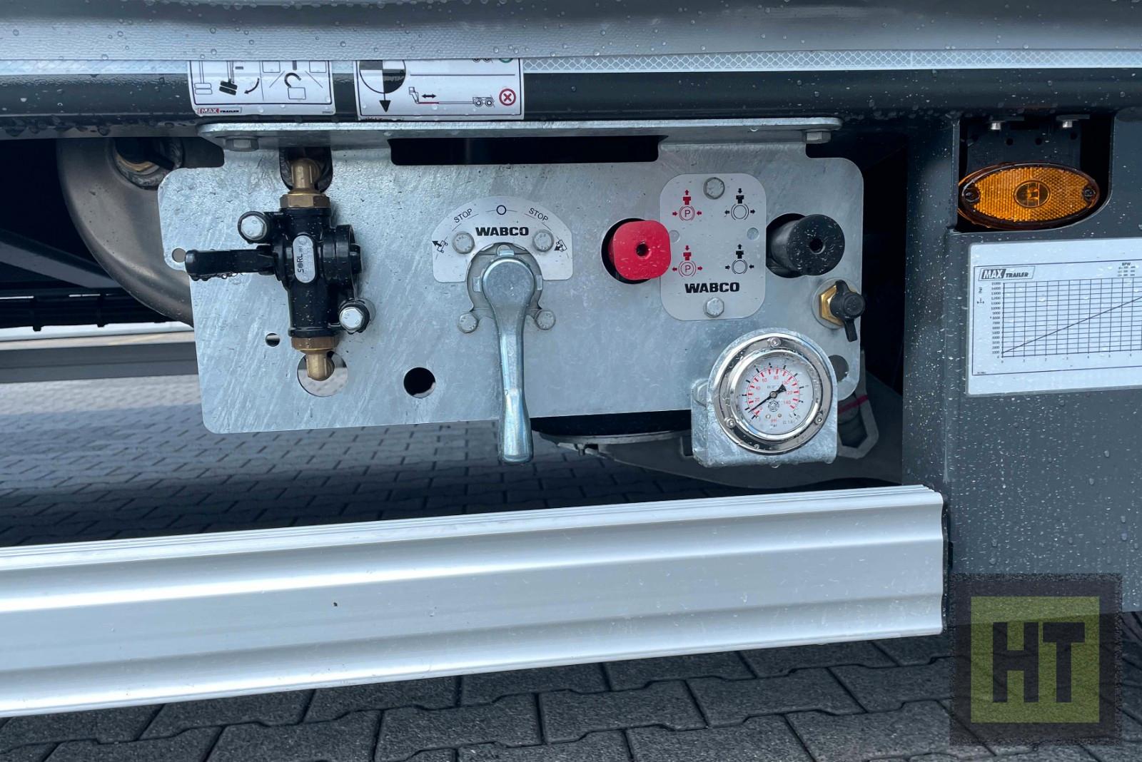 Faymonville MAX Trailer 4-Achs-Jumbo-Semi mit Planenaufbau