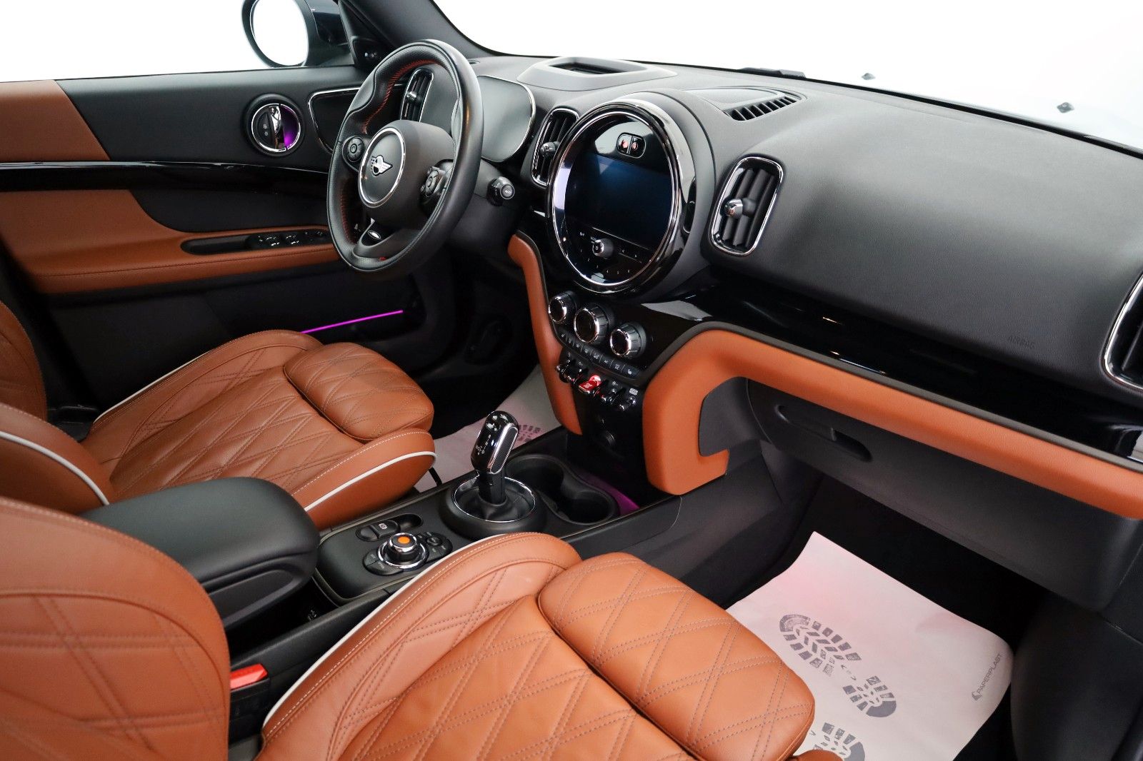 Fahrzeugabbildung MINI Countryman Cooper SD Leder,Navi,LED,Panorama,Kam