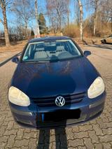 Volkswagen VW Golf 5 aus dem Jahr 2004 mit 174.000 km - Volkswagen Golf aus 2004: Kombi