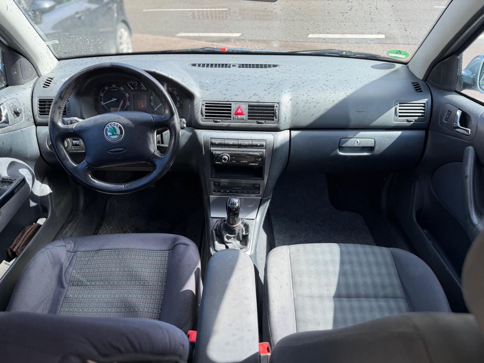Skoda Octavia 2005 — photo 14
