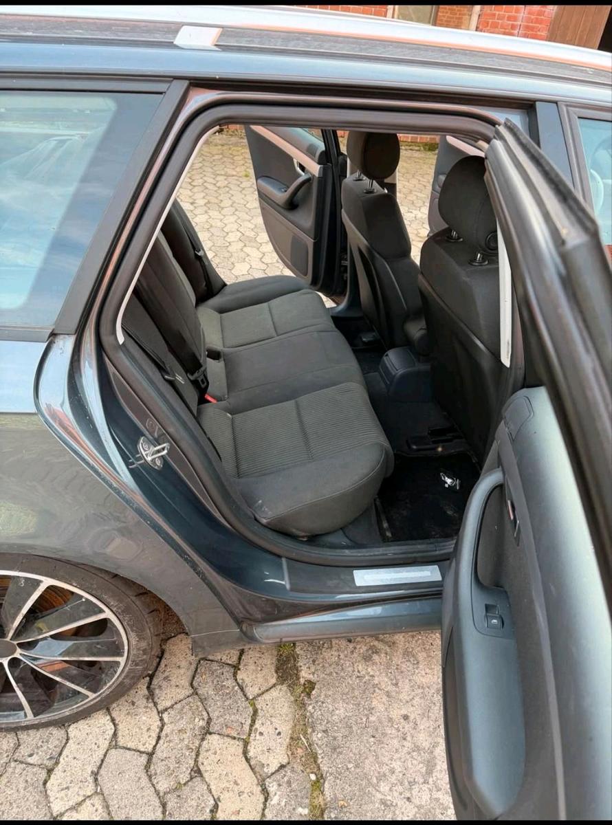 Audi A4 2006 — engine 179 HP (132kW)