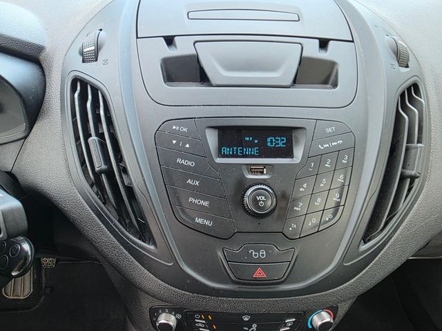 Ford Transit Courier | 5-Sitzer | AHK