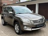 Toyota RAV4 2.0 4x4"Life"Aut./Leder/E-Sitze/PDC/SHZ/F1 - Toyota RAV 4 Gebrauchtwagen in Düsseldorf