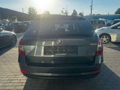 Fahrzeugabbildung Skoda Octavia Ambition DSG PDC DAB SCHECKHEFTGEPFLEGT