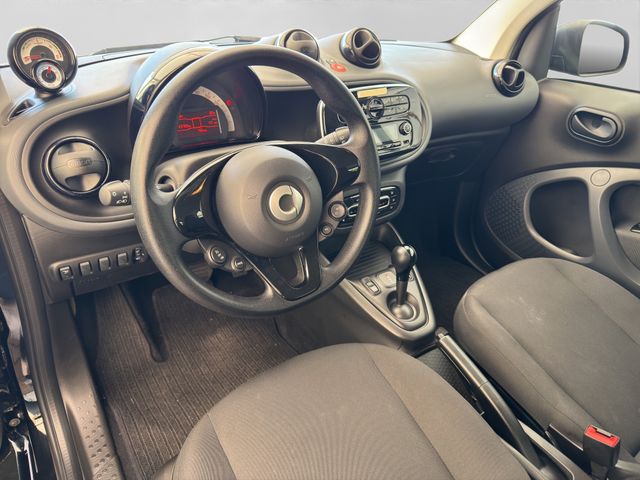 Fahrzeugabbildung Smart fortwo EQ Schnelllade+Sitzh.+DAB+Tempomat