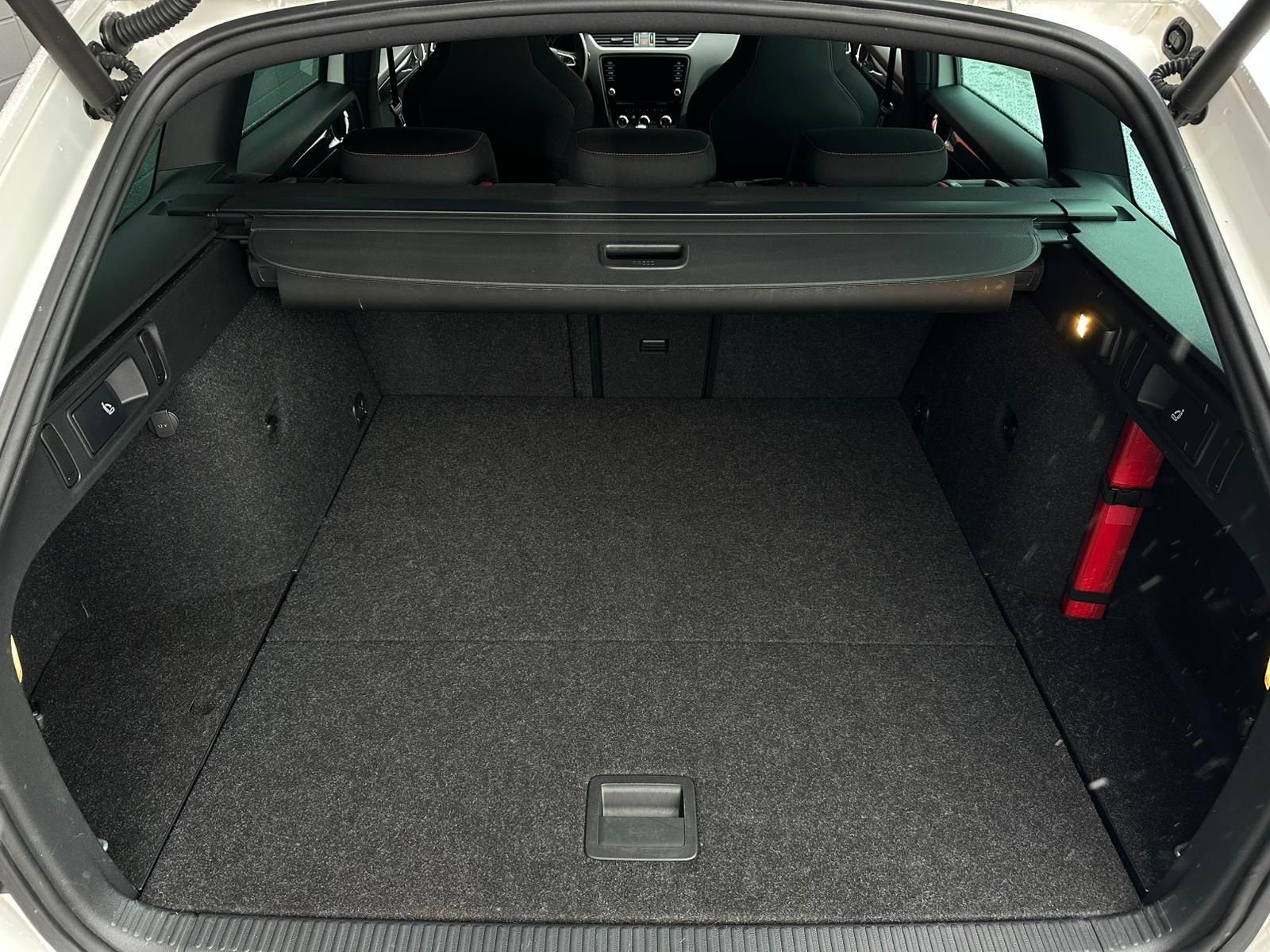 SKODA Octavia 2.0TDI RS* LED#4xSHZ#AHK#TEMPO#NAVI#PDC - Image 7