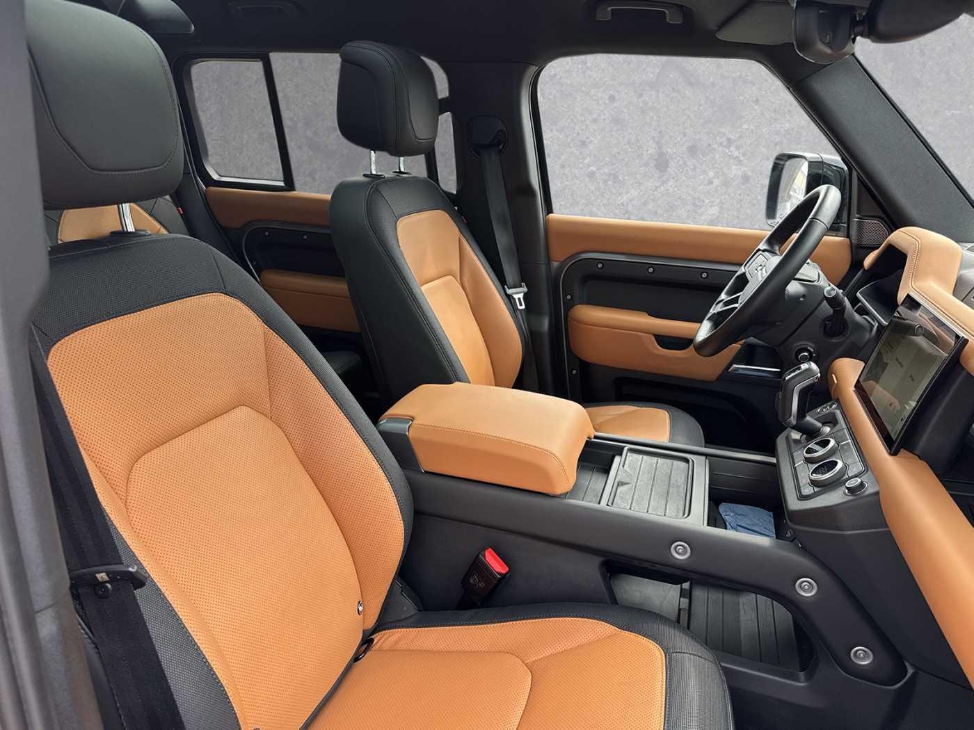 Land Rover Defender 110 D250 X-Dynamic HSE